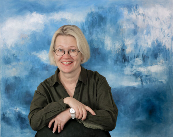 Elina Melgin net Elina Melgin net